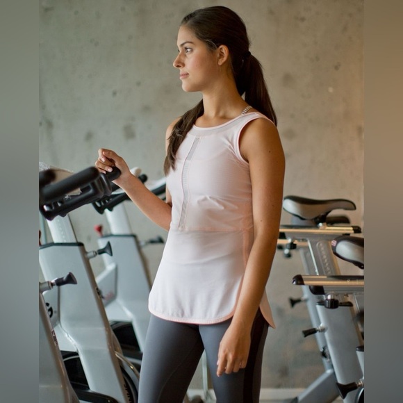 Lululemon Ride Inside Tank Light Pretty Pink Size 6 - Picture 9 of 9